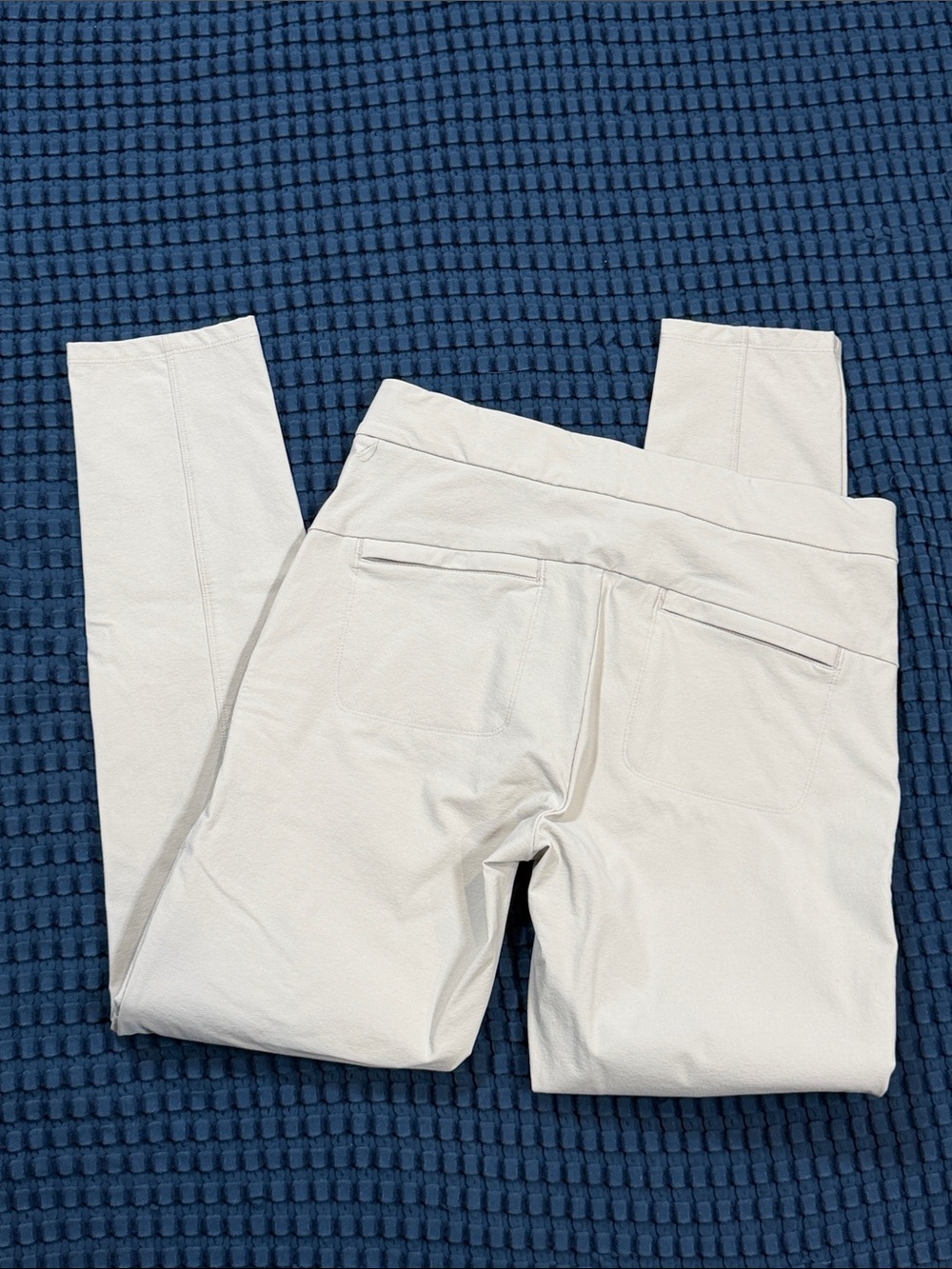 Athleta Wander Stash Skinny Pant Ivory Pockets Athletic Womens Size 6